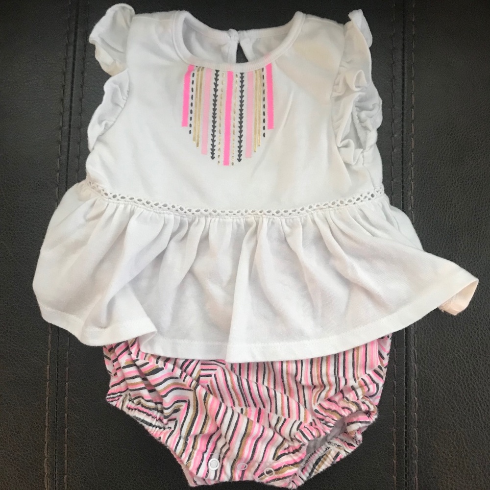Cat & Jack Girl's Romper